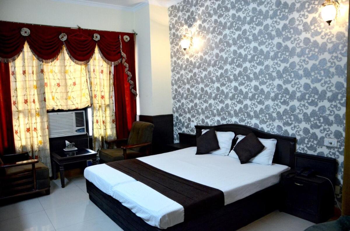 Hotel City Paradise Chandīgarh Extérieur photo